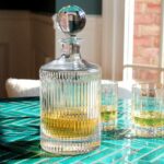 Jaka karafka do whisky? Przewodnik wyboru – od szkła po korek